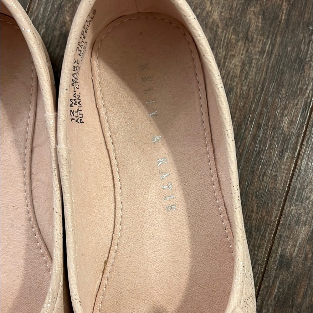 Pastel Pink Bow Flats - Picture 3 of 8